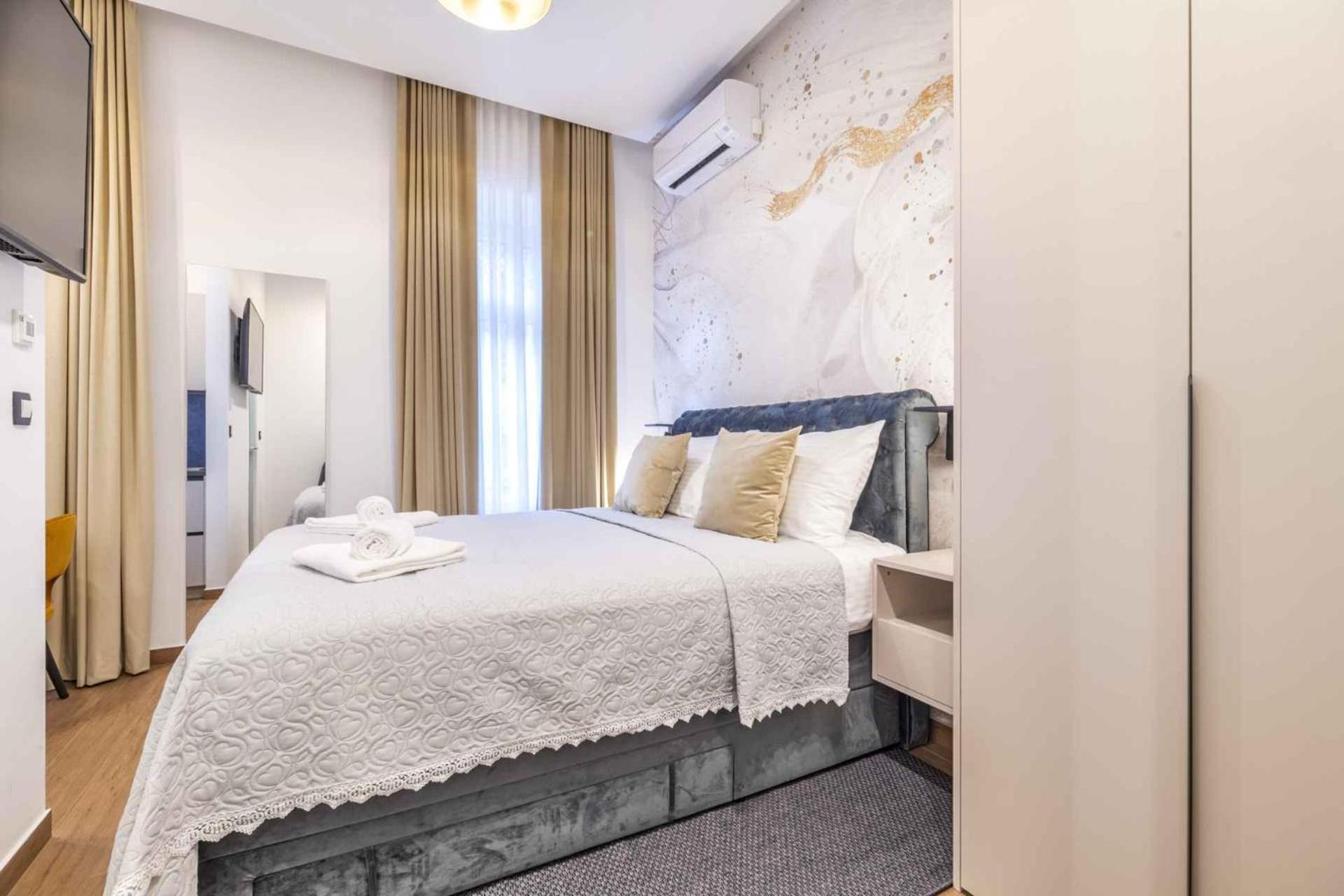 Boutique Apartments, 2nd Floor, No Elevator Apartmán *